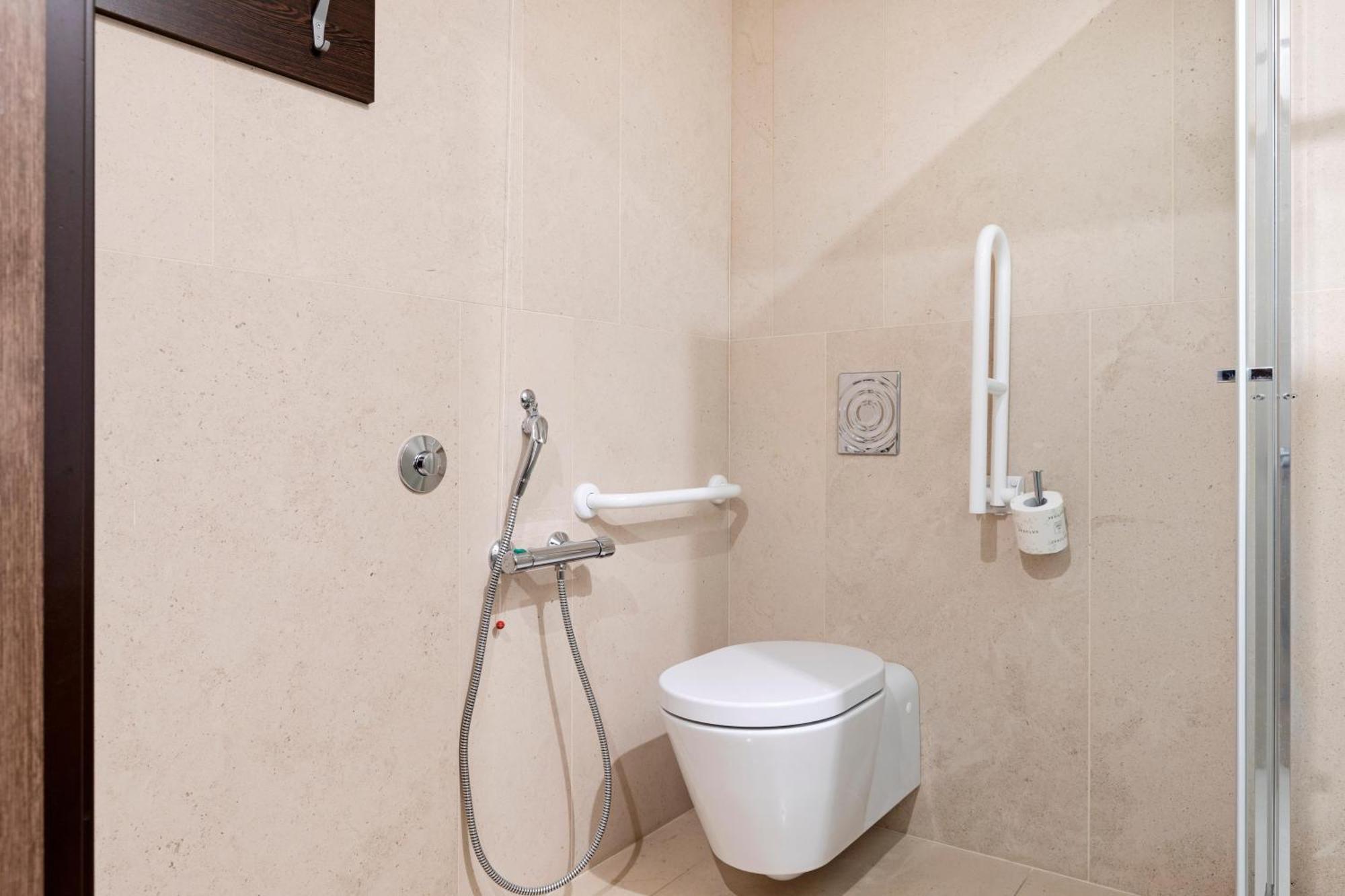 B&B Hotel Milano Central Station Eksteriør billede