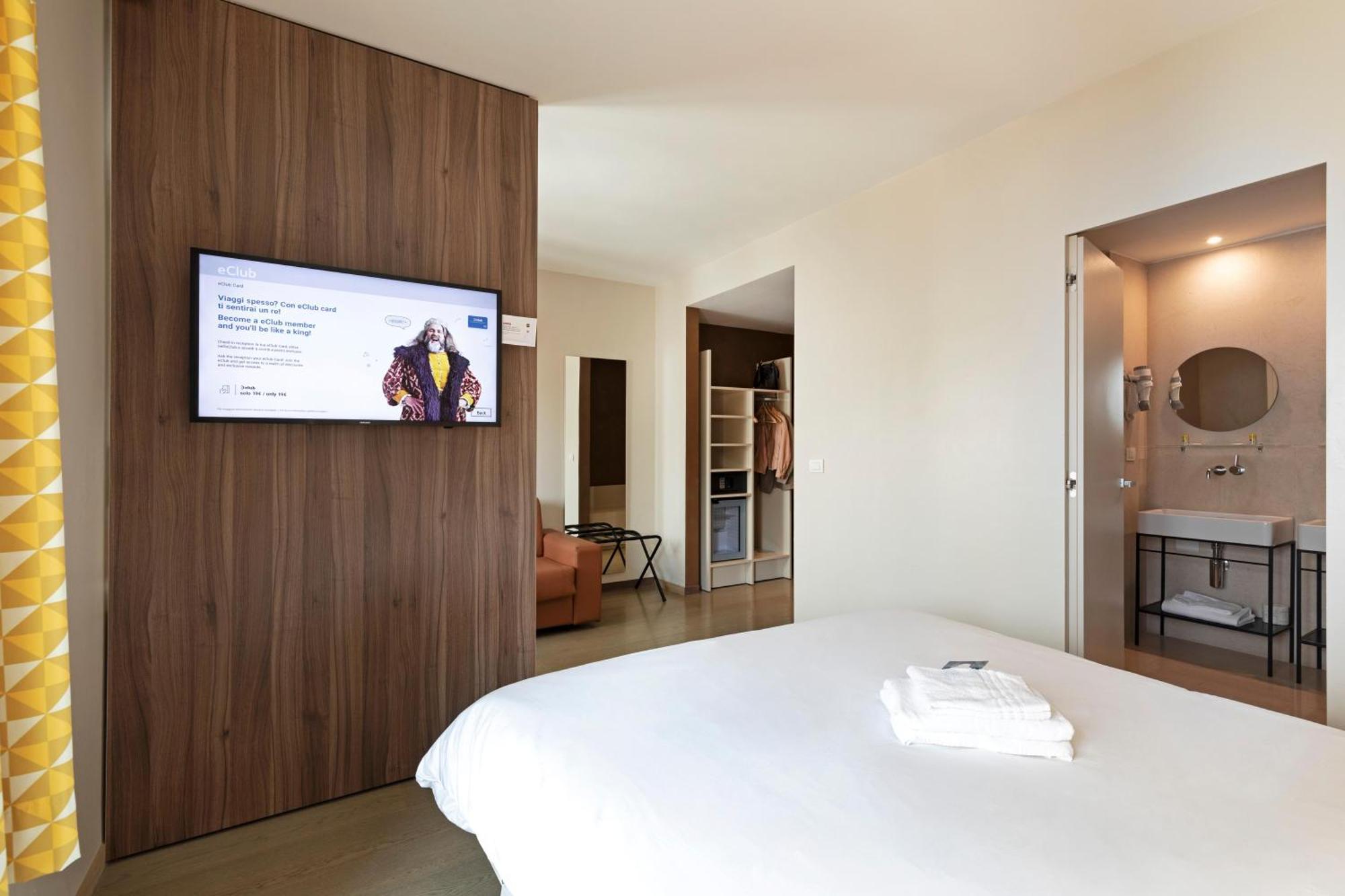 B&B Hotel Milano Central Station Eksteriør billede