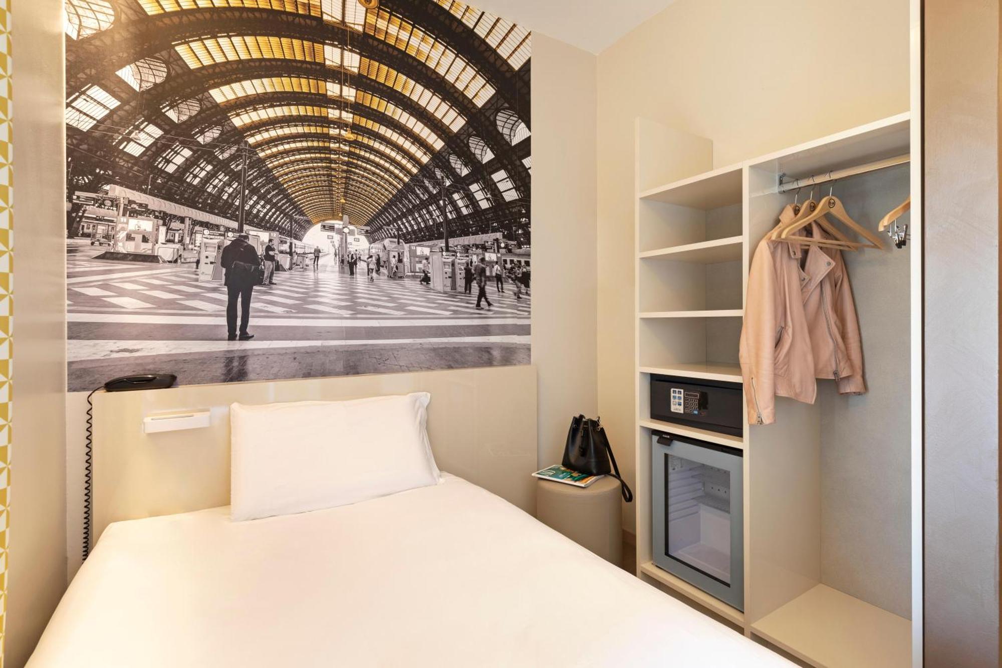 B&B Hotel Milano Central Station Eksteriør billede